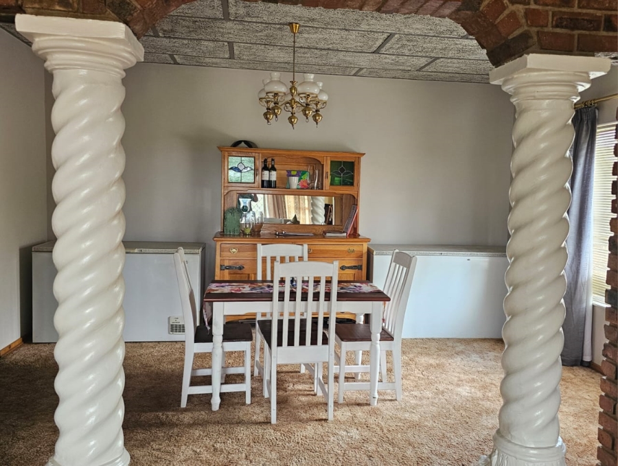 10 Bedroom Property for Sale in Warrenton Northern Cape